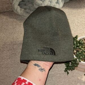Like 🆕 The North Face Green Hat